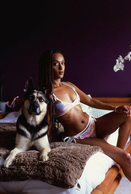 Honnete Bas nudes leaked onlyfans