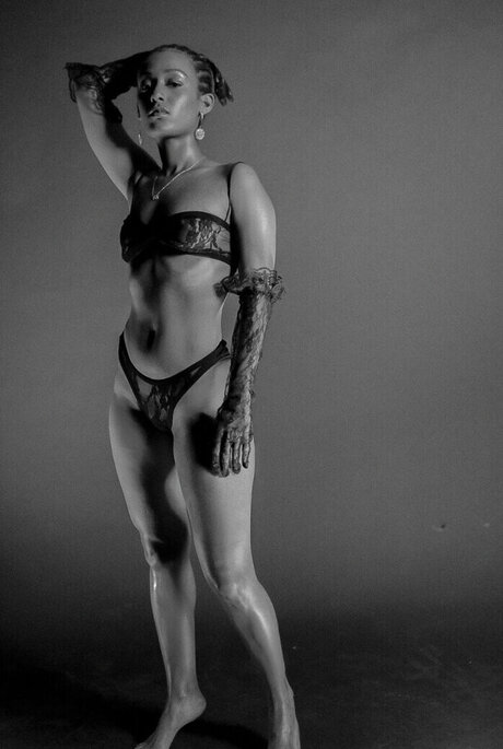 Honnete Bas onlyfans content