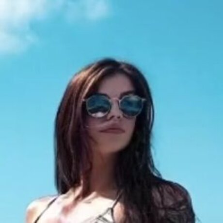 kimi__te onlyfans posts