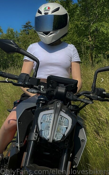 Elenarides onlyfans public photos