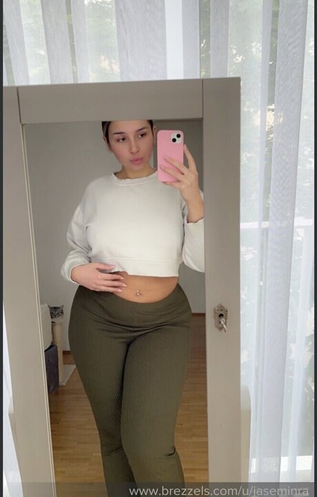 Jaseminra strip onlyfans