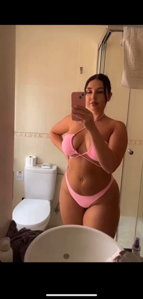 Jaseminra desnuda onlyfans