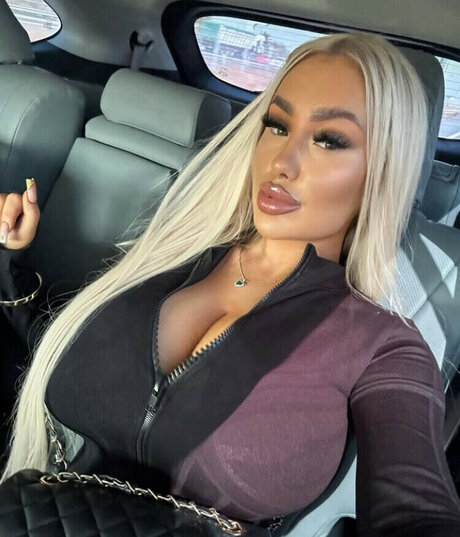 Corrinnadione  portrayal