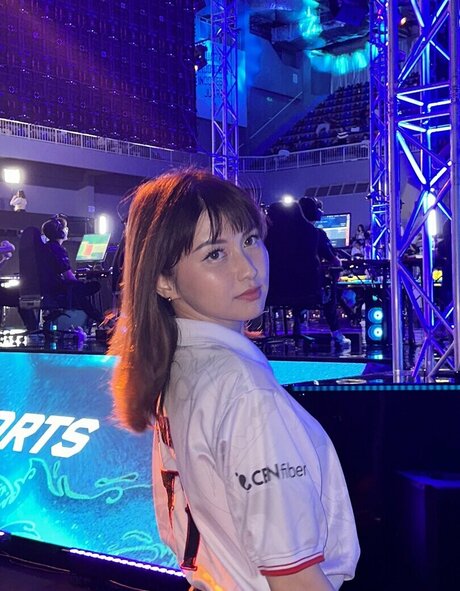 Swansage nude onlyfans