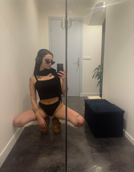 Lauraa rsi onlyfans nudes porn