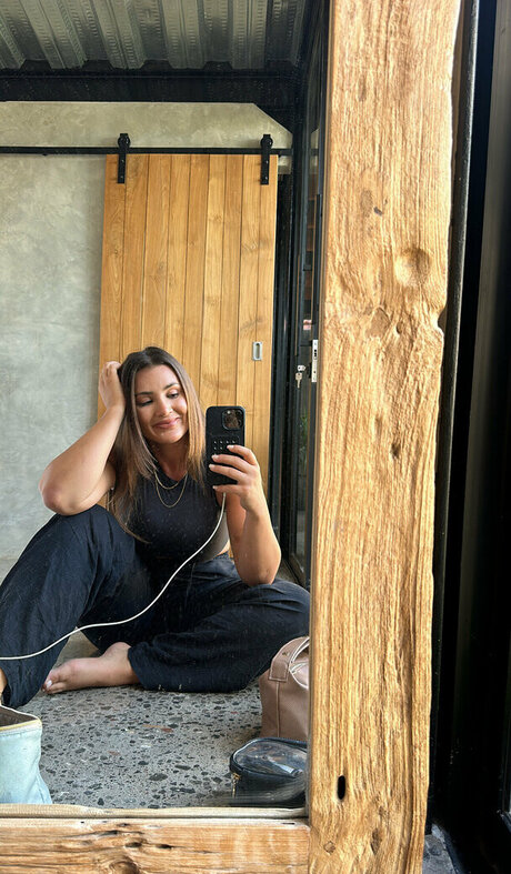 Monique Hristovska Profile image