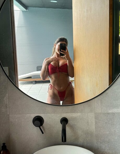 Monique Hristovska porn onlyfans