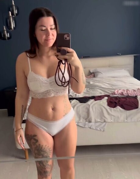 beautiful latina onlyfans hot naked shots