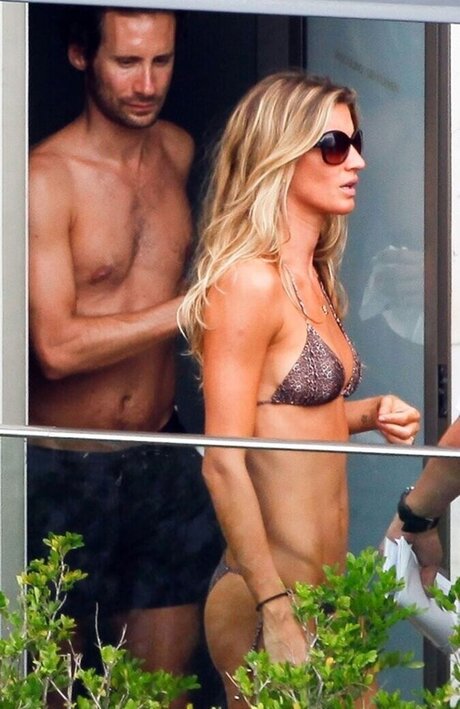 Gisele B ndchen onlyfans porn leaked