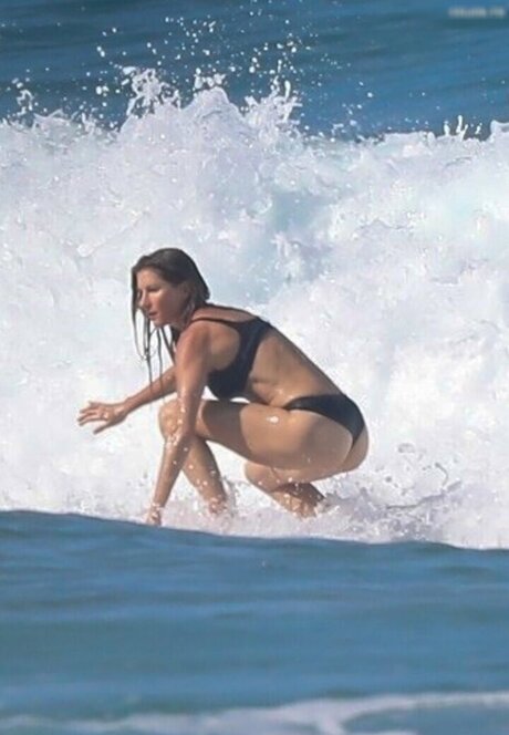 Gisele B ndchen onlyfans leak