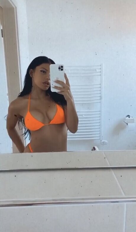 Ivana Santacruz leaked onlyfans free