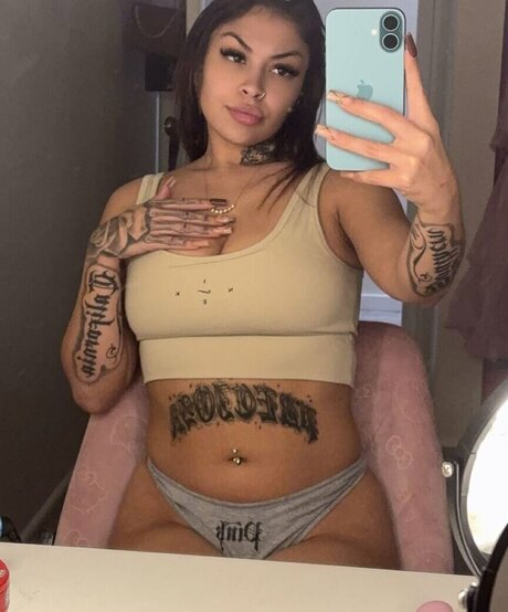 rippnhitzz onlyfans model