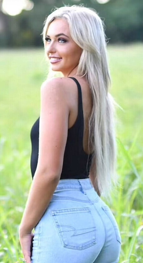 Kamryn Dockery naked onlyfans leak