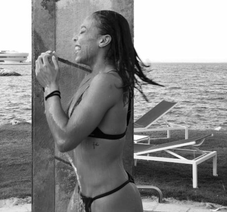 Lorrane Dos Santos onlyfans model