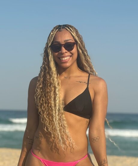 Lorrane Dos Santos naked only fans