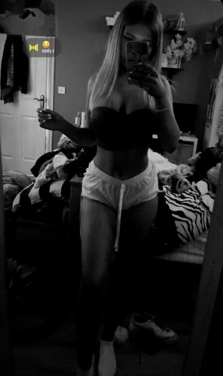 Emily McClean onlyfans mega