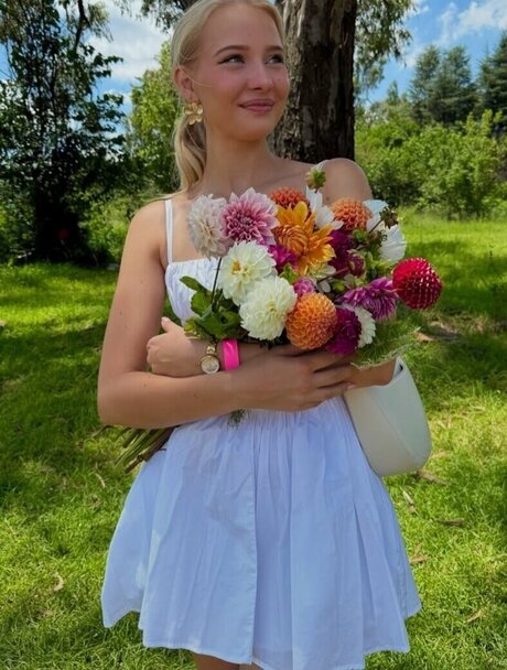 Juliet Small onlyfans ass