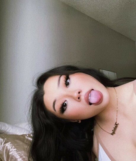 Katelyn Young onlyfans tits