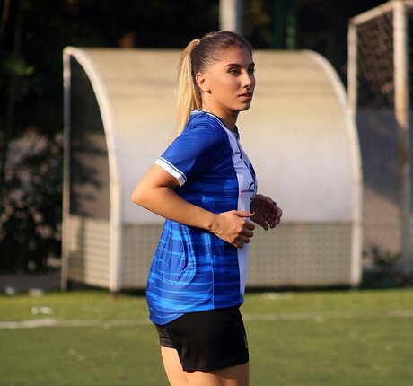 Elif Karaarslan nude onlyfans