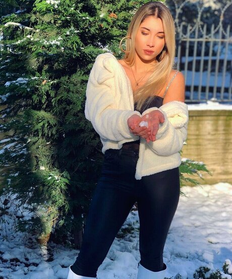 Elif Karaarslan free only fans