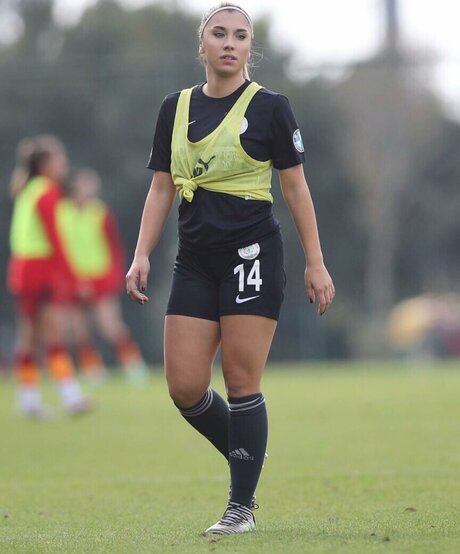 Elif Karaarslan only fans nudes