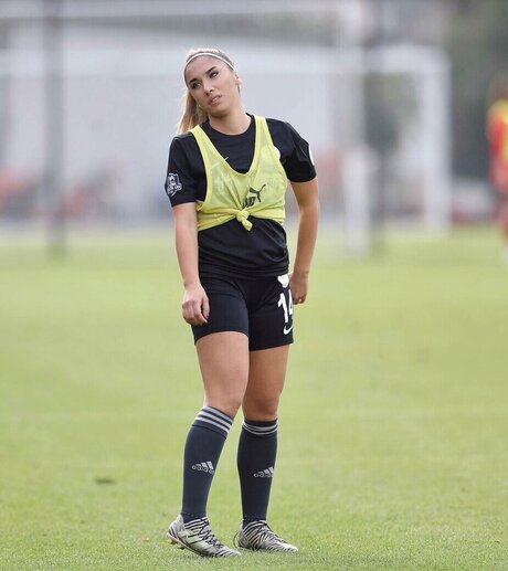 Elif Karaarslan nude onlyfans