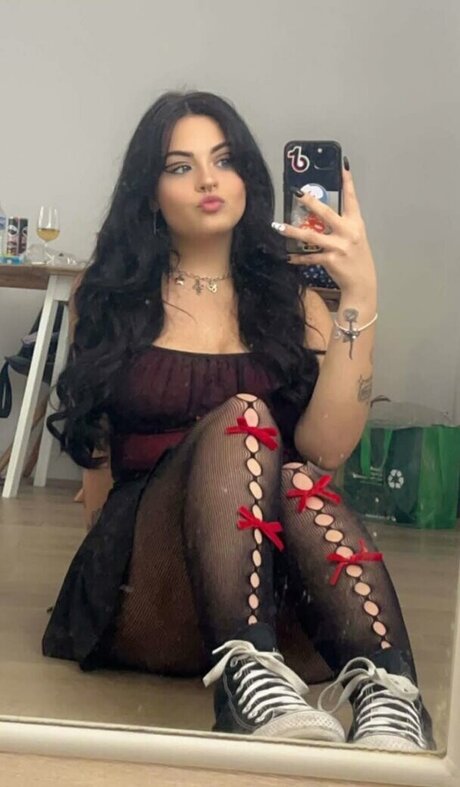 Valerie Lepelch onlyfans for free