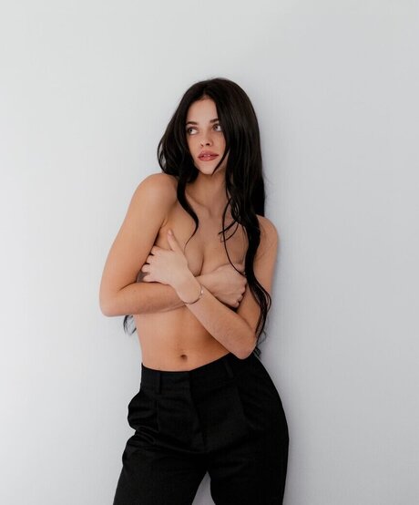 Vanessa Kunz onlyfans joi