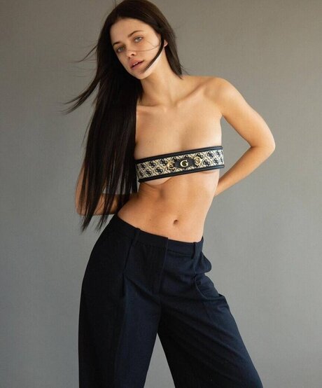 Vanessa Kunz naked onlyfans leaks