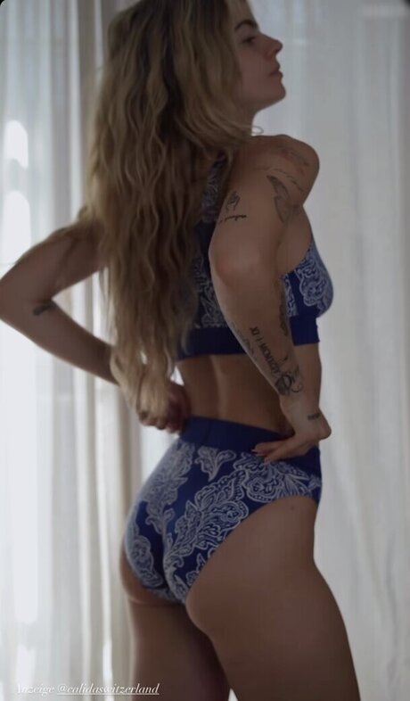 Nadine Bergmann onlyfans content type