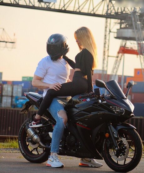 chubby kitty onlyfans free xxx self-portrait