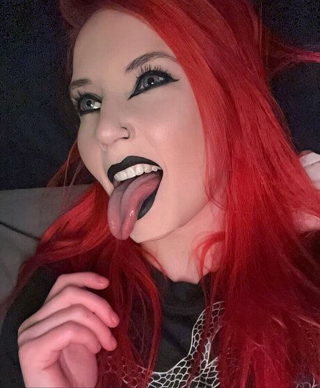 Carrie Cannie onlyfans ass