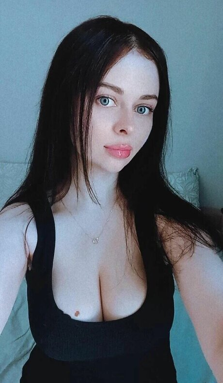 Zhukovachris onlyfans naked