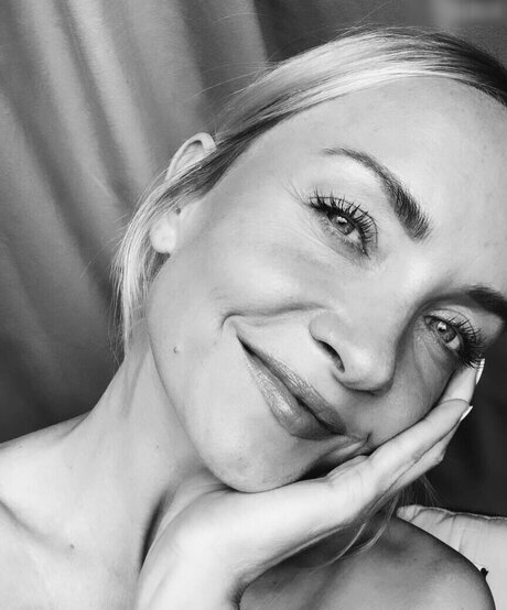 Janin Ullmann onlyfans lean