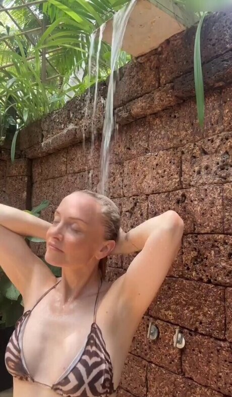 Janin Ullmann nude onlyfans pics