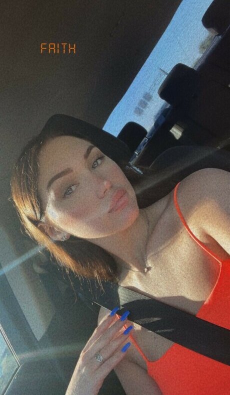 lunaxxgrace tits onlyfans