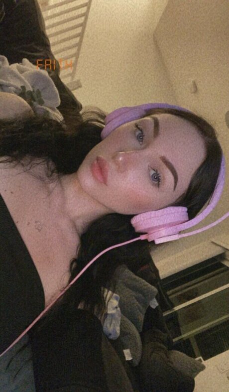 lunaxxgrace onlyfans model photo