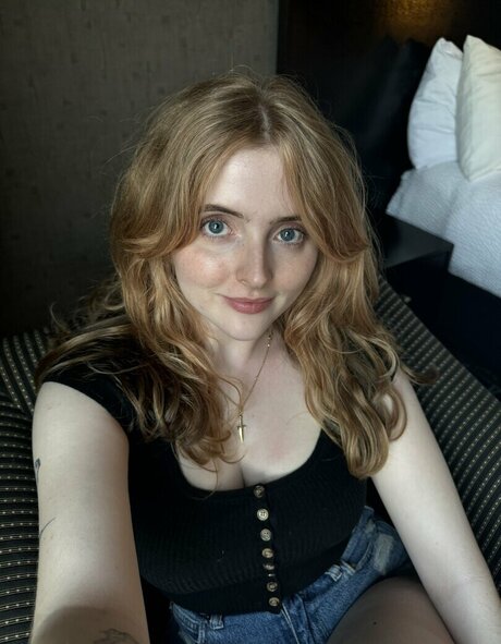 Krysttl nude onlyfans