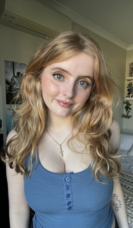 Krysttl onlyfans leaked.