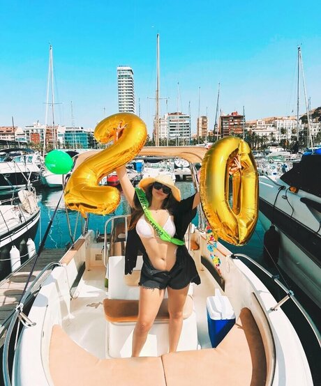 emikukis onlyfans nsfw