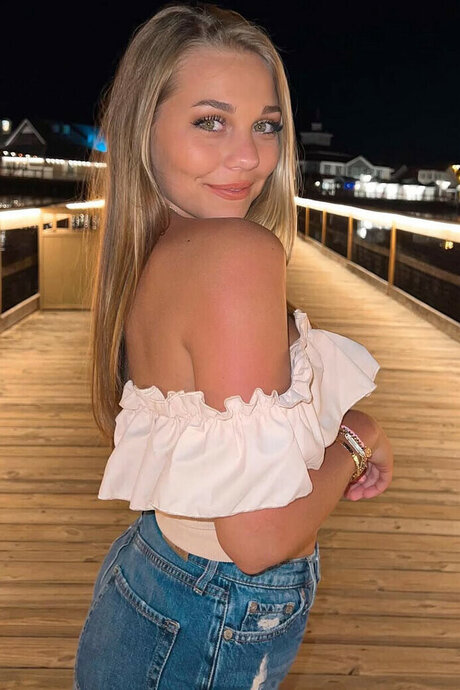 Llyssa Nichole onlyfans ass