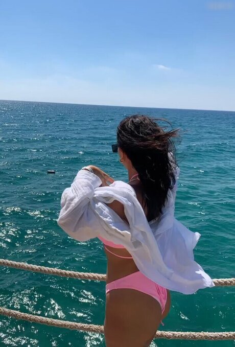 leonaankj onlyfans nudes