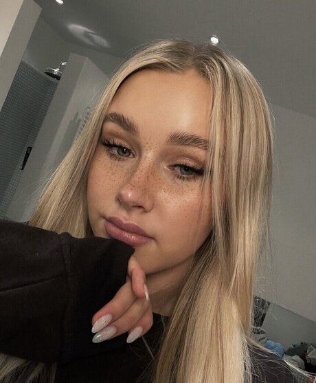 Lili Hamann onlyfans joi