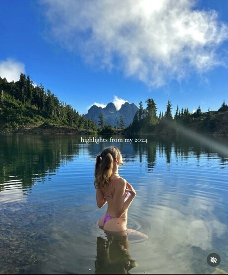 rhiannonhikes onlyfans leak ass