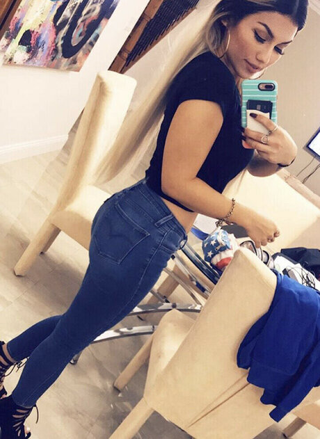 Paula Osterling onlyfans ass