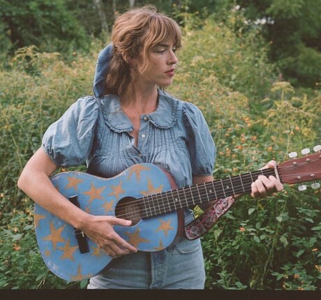 Anna St Louis onlyfans lean