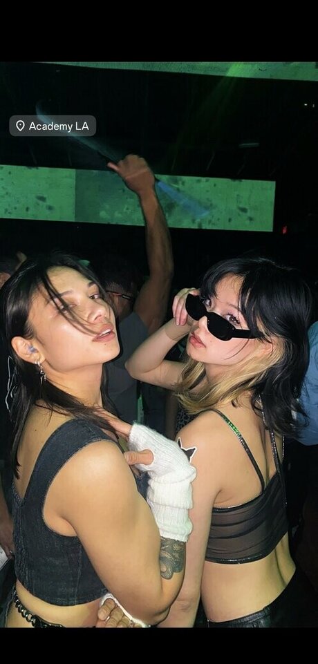 Katwiththeskates onlyfans striptease