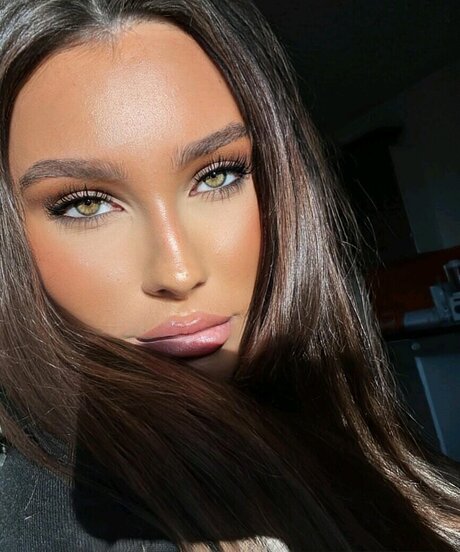 Maddison Maye nude on onlyfans