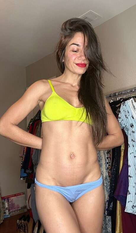 Sophia Paloma naked onlyfans