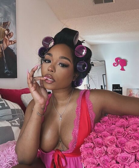 ebony milf onlyfans art xxx depiction